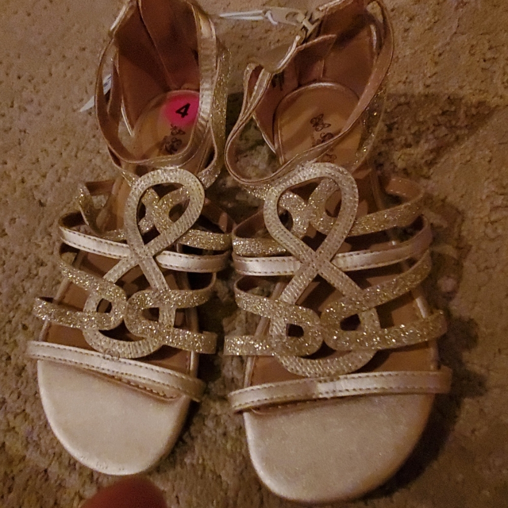 girls 4 gold sandals